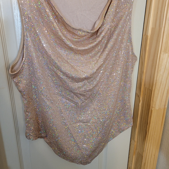 Nwt 90s style sparkly top - Picture 3 of 8